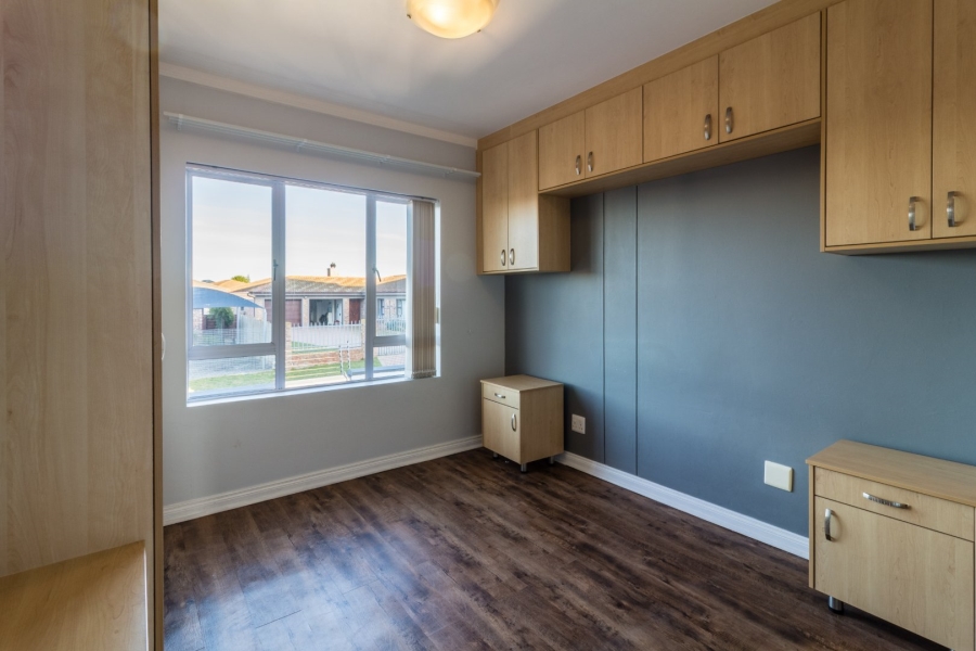 To Let 2 Bedroom Property for Rent in Reebok Western Cape